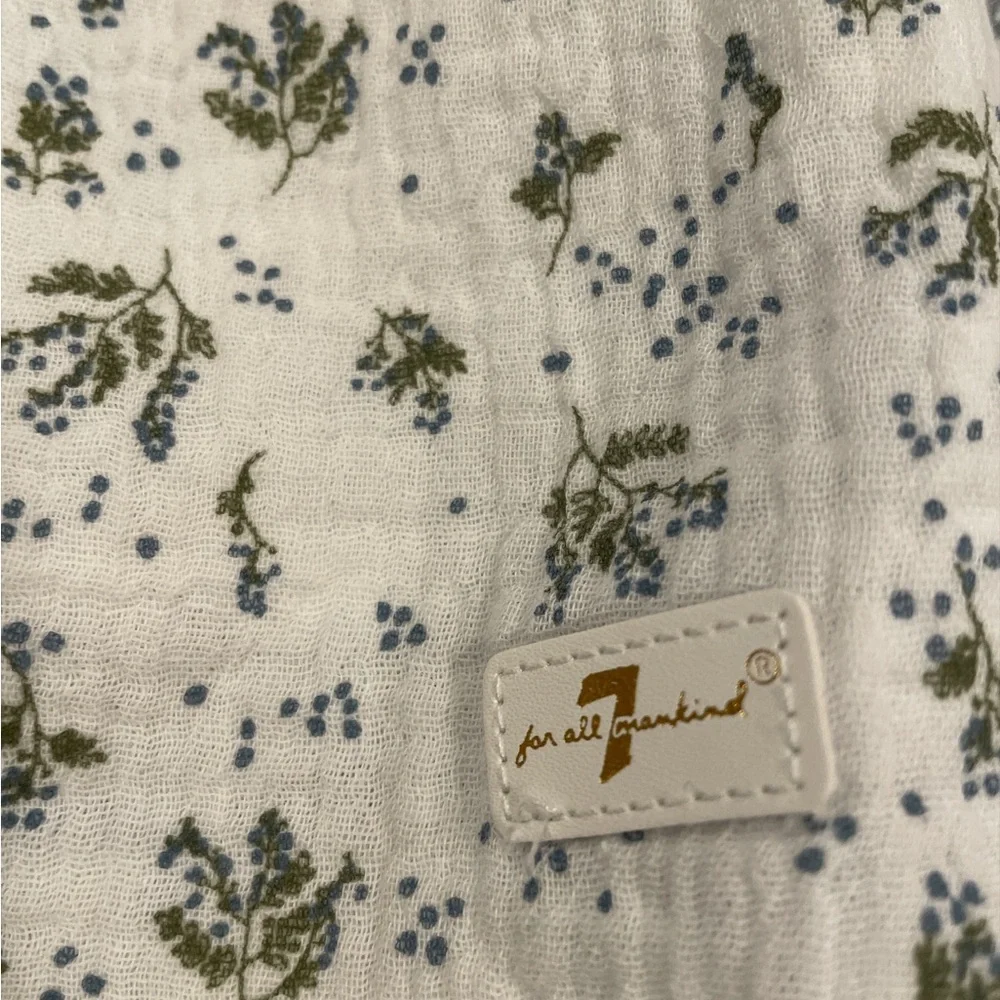 7 For All Mankind Girls Floral Print Matching Set Size 0-3 months.